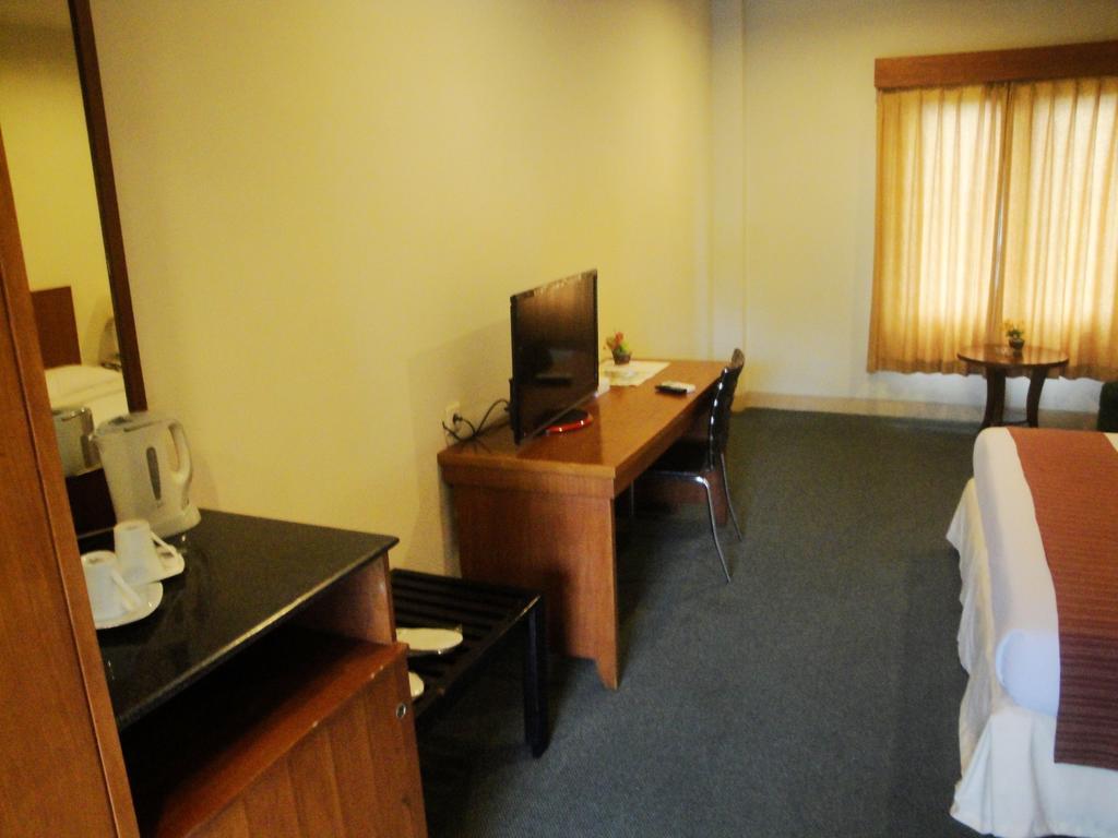 Imperial Hotel Kendari Ruang foto