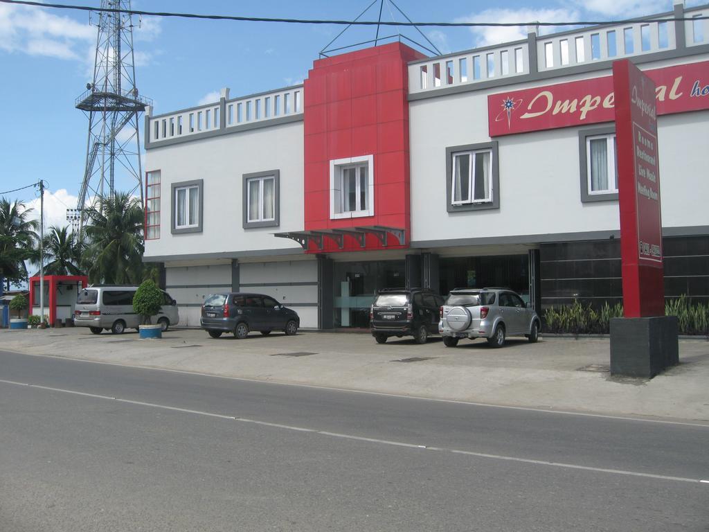 Imperial Hotel Kendari Bagian luar foto
